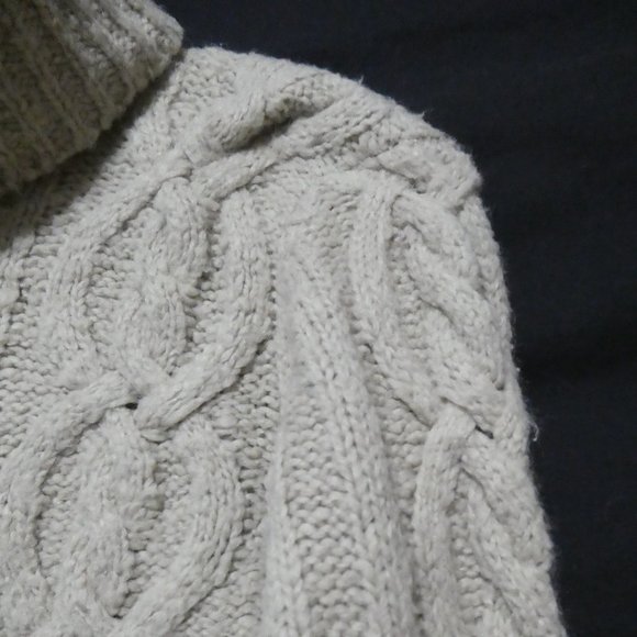 JACOB ANNEXE | small | Cable Knit Turtleneck Sweater | NWOT - Picture 5 of 16